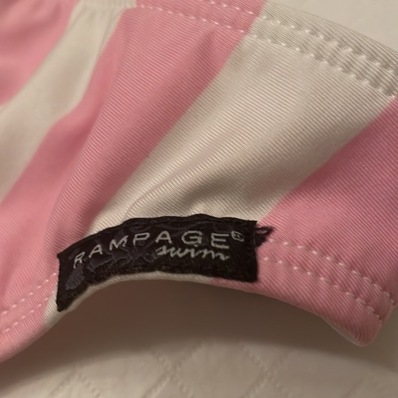🔥 3/21 🔥Victoria’s Secret Luxe pink Striped Bikini Rampage bottoms only in Med - Picture 3 of 6